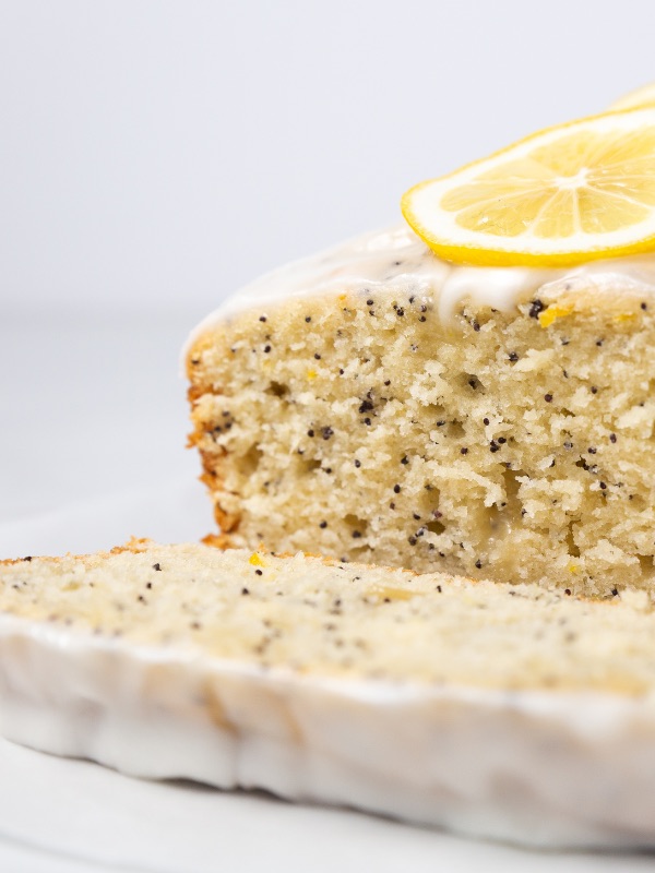 Image of Lemon & Poppy Seed Cake